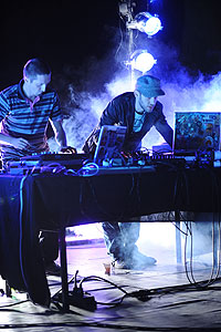 Tambour Battant à la 3ème nuit électronique de Biot en 2009