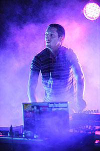 Tambour Battant à la 3ème nuit électronique de Biot en 2009