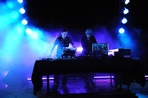 Tambour Battant à la 3ème nuit électronique de Biot en 2009