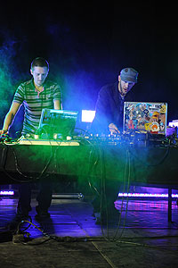 Tambour Battant à la 3ème nuit électronique de Biot en 2009