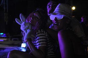 Public à la 3ème nuit électronique de Biot en 2009