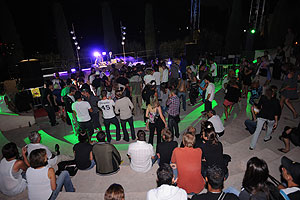 Public à la 3ème nuit électronique de Biot en 2009