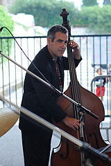 A Tree for Two à Biot en 2008