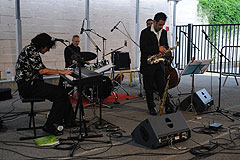 A Tree for Two à Biot en 2008