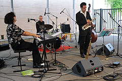 A Tree for Two à Biot en 2008