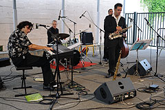 A Tree for Two à Biot en 2008