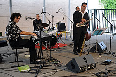 A Tree for Two à Biot en 2008