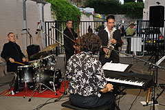 A Tree for Two à Biot en 2008