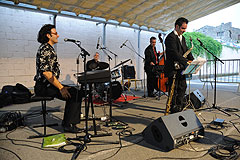 A Tree for Two à Biot en 2008