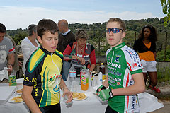 Course de cyclisme à Biot en mai 2008