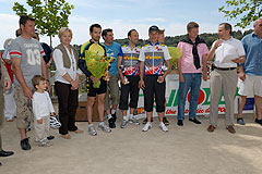 Course de cyclisme à Biot en mai 2008