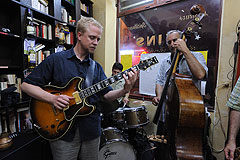 Miles ABOARD à la Cave Romagnan de Nice