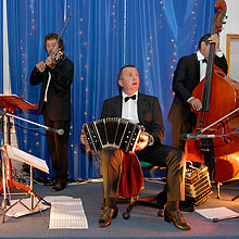Milonga à Mougins avec l'orchestre Buenos Aires Tango Serra et les danseurs argentins Leonardo Oviedo et Cecilia Pascuale