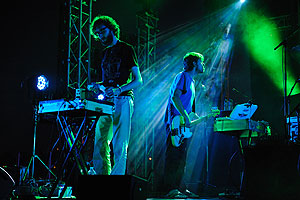 The Notwist pendant la 6ème édition du festival les Nuits Carrées dans l’Amphithéâtre du Fort Carré à Antibes le 29 juin 2012
