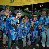 Carnaval de Nice 2008 : 1000 enfants déguisés avec des costumes recyclés